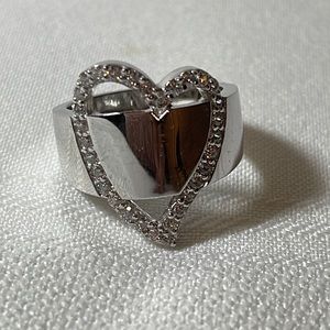 Heart Outlined Band Ring